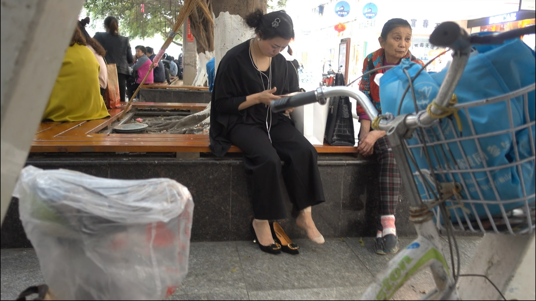 streetsnapnylon[00 00 28][20181208 225152 2]